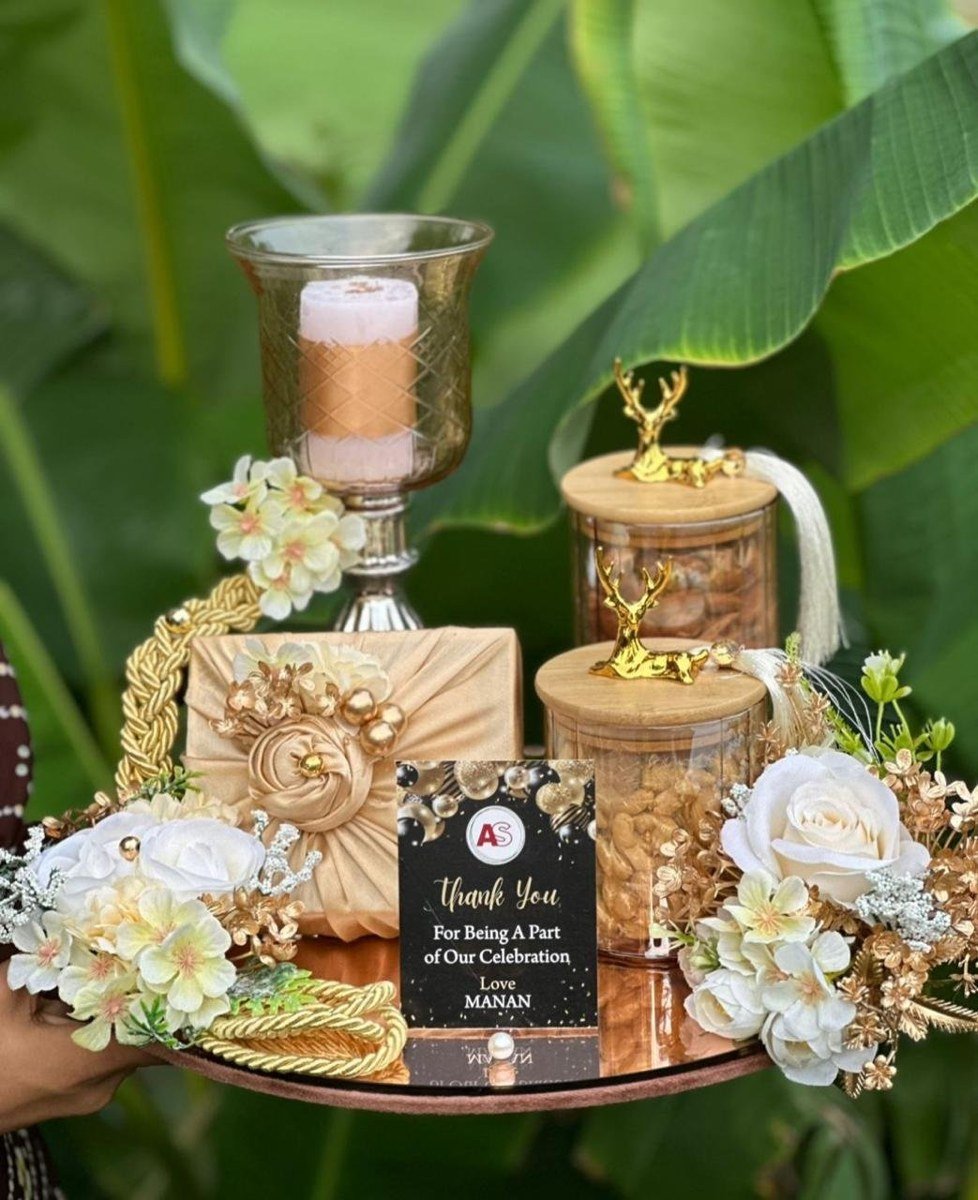 Gift Hamper · 154