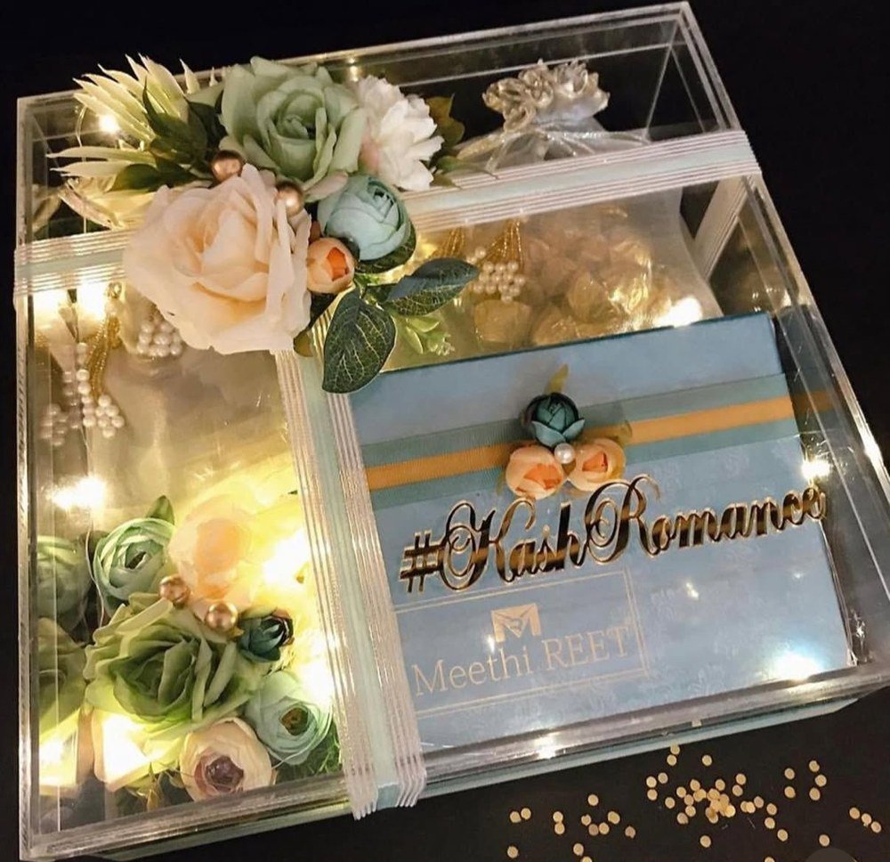Gift Hamper · 194