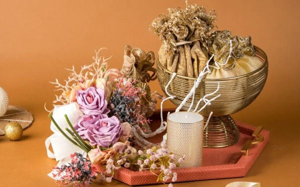 Gift Hamper · 202