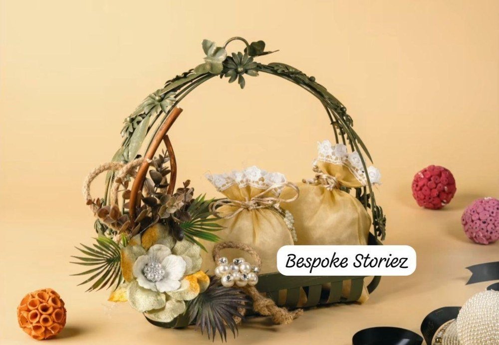 Gift Hamper · 210