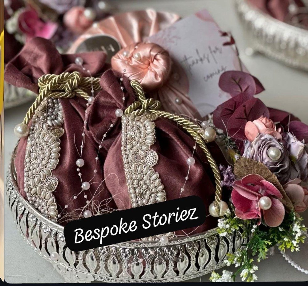 Gift Hamper · 213