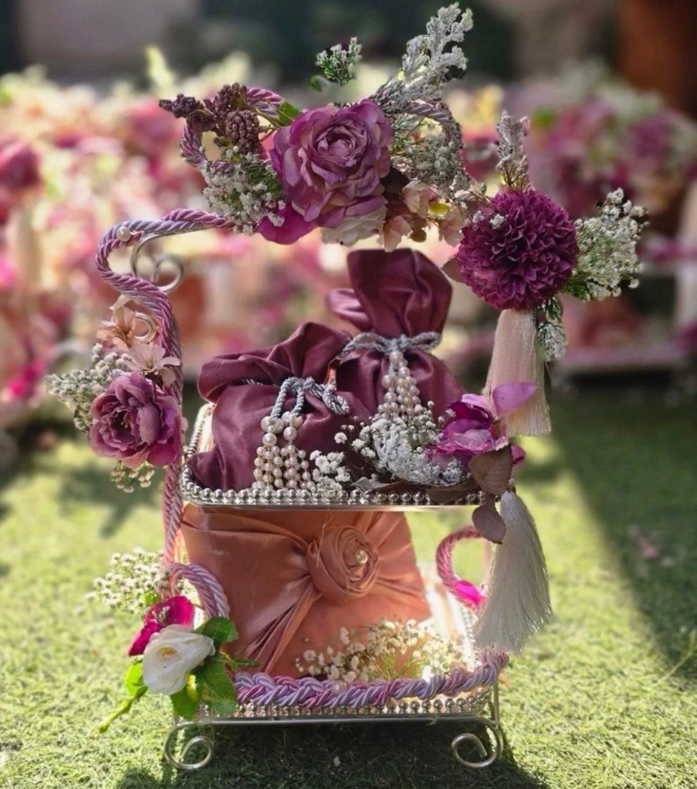 Gift Hamper · 232