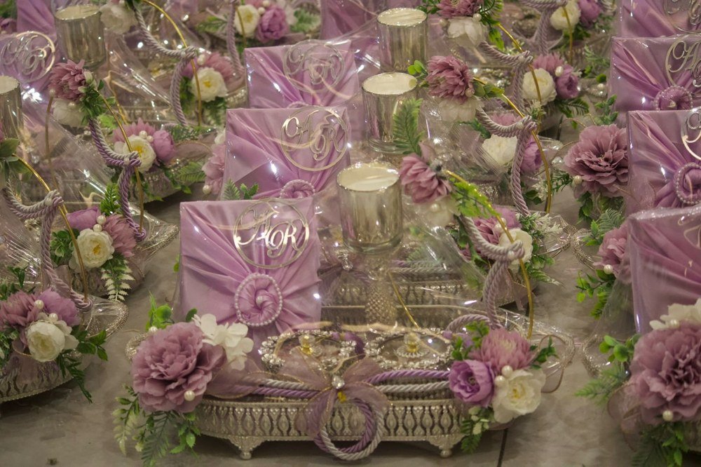 Gift Hamper · 242